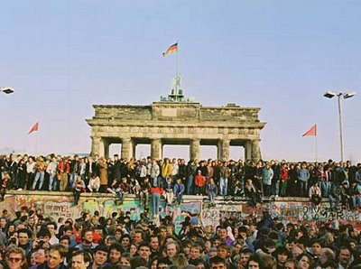 berlin wall fall